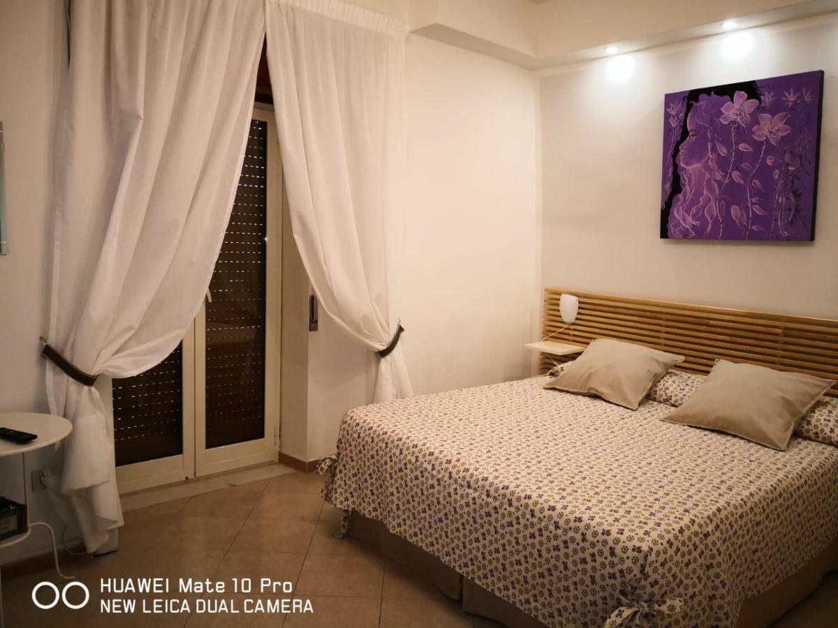 Casa Nel Cuore Di Centro Storico Hébergement de vacances Naples